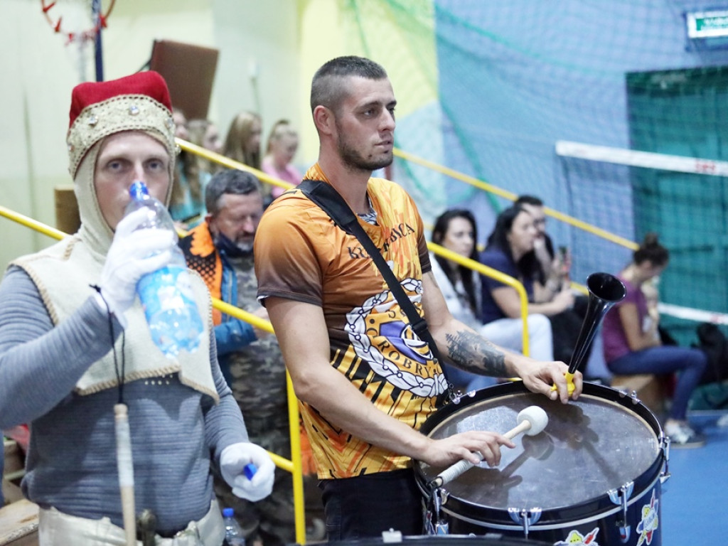 Nokaut! Chrobry pokonał Olimpię! Co za gra, co za doping [ZDJĘCIA]