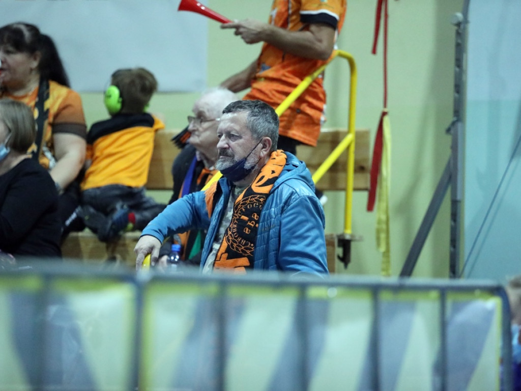 Nokaut! Chrobry pokonał Olimpię! Co za gra, co za doping [ZDJĘCIA]