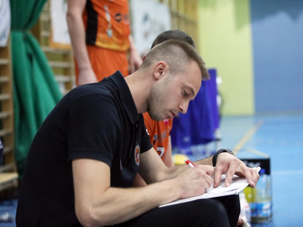 Nokaut! Chrobry pokonał Olimpię! Co za gra, co za doping [ZDJĘCIA]