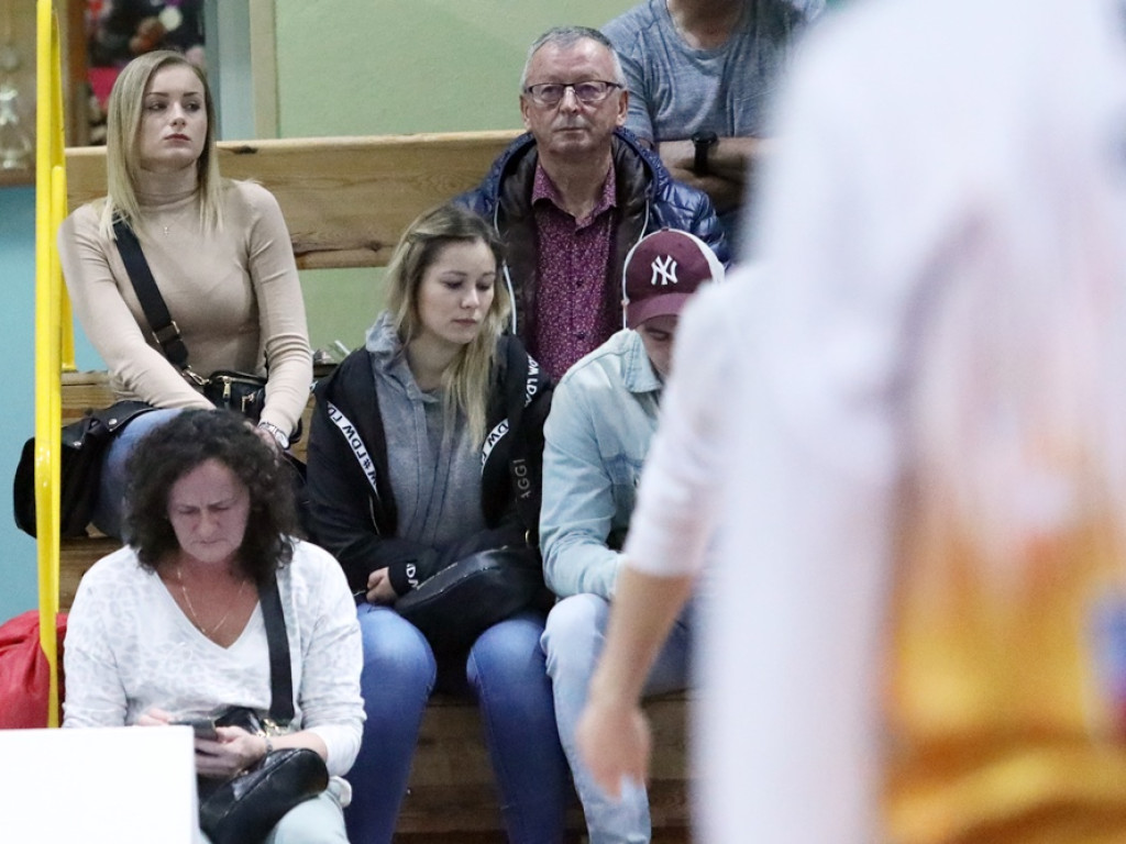 Nokaut! Chrobry pokonał Olimpię! Co za gra, co za doping [ZDJĘCIA]