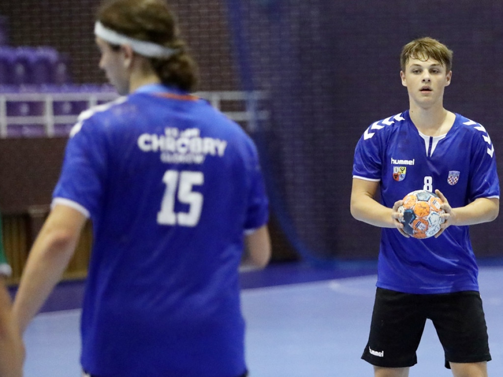 Świetny mecz juniorów Chrobrego! Wygrana po zaciętej walce [ZDJĘCIA]