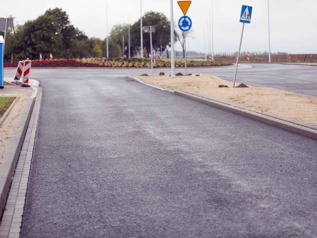 Rondo prawie gotowe! Ale czy formalności uda się załatwić w terminie? [ZDJĘCIA]