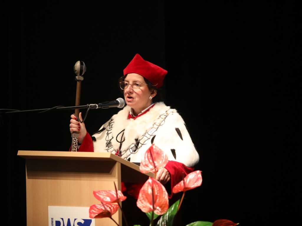 Uroczysta inauguracja na PWSZ-cie. Przyjechał nawet wiceminister edukacji [ZDJĘCIA]