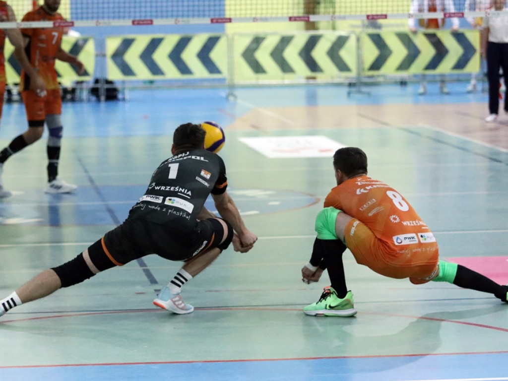 Przegrana w trzech setach przed własną publicznością [ZDJĘCIA]