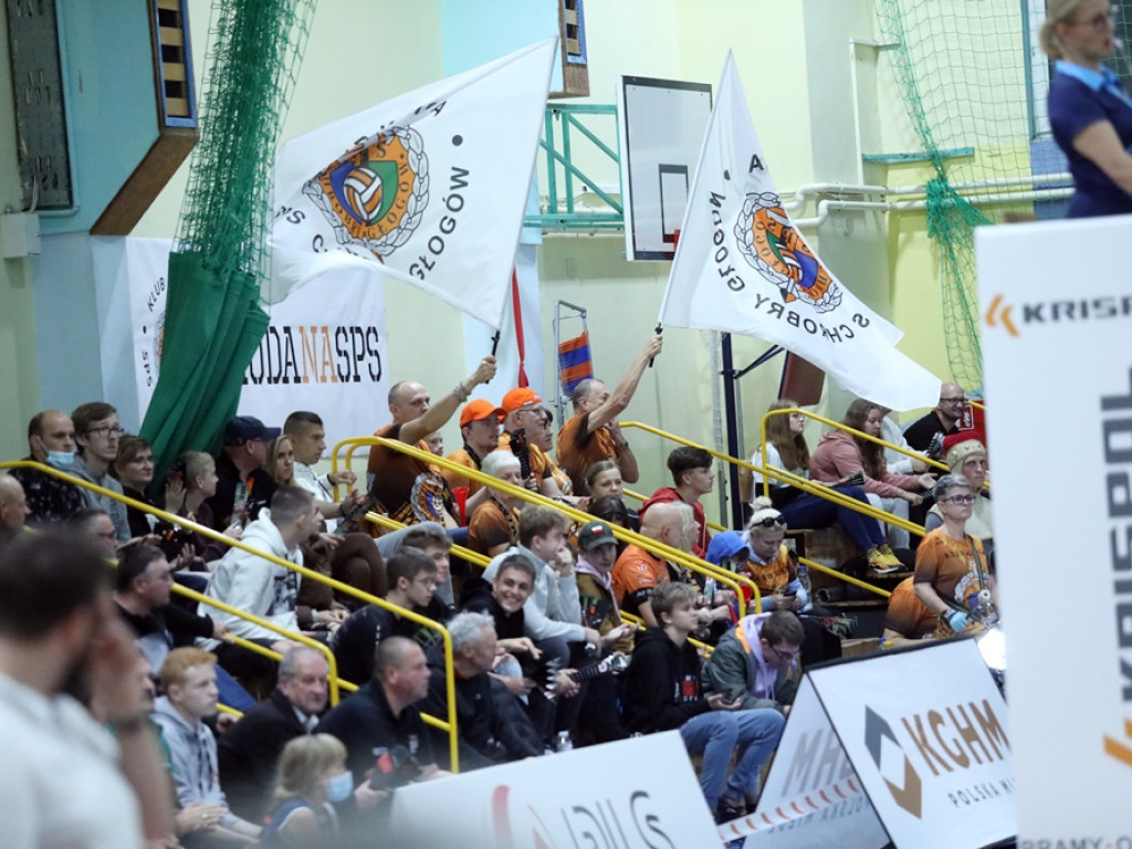 Przegrana w trzech setach przed własną publicznością [ZDJĘCIA]