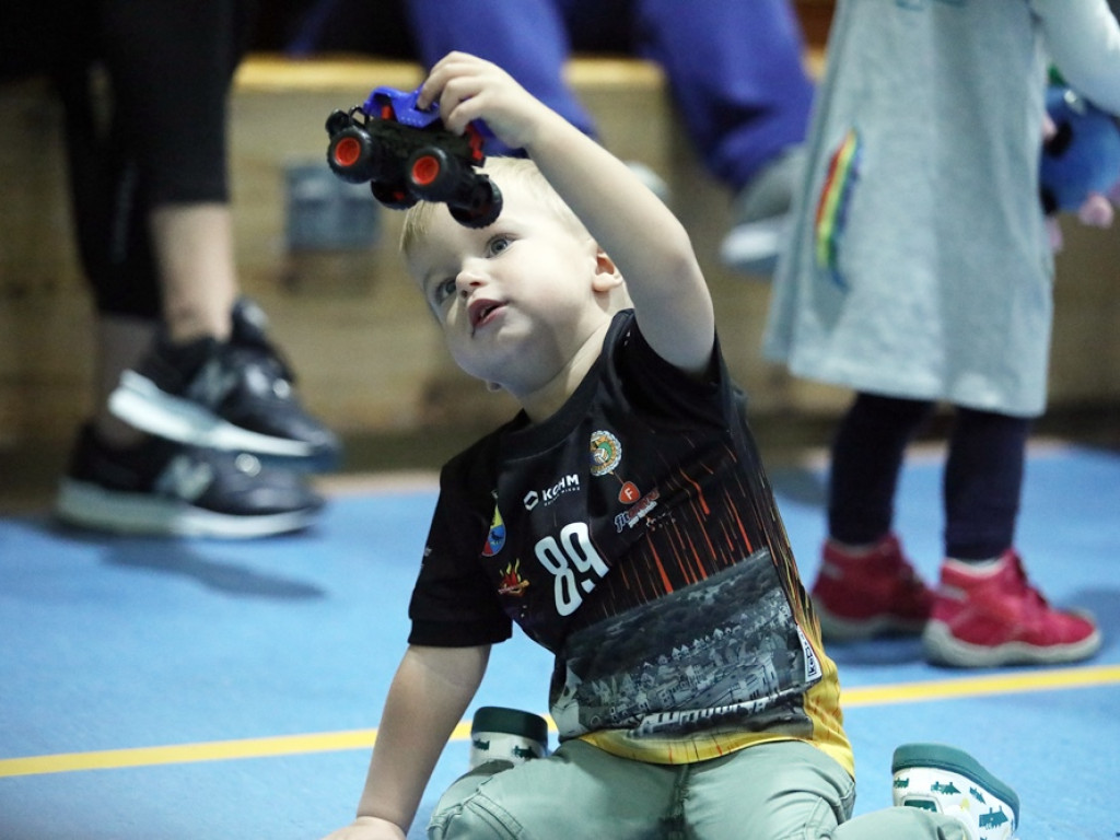 Przegrana w trzech setach przed własną publicznością [ZDJĘCIA]