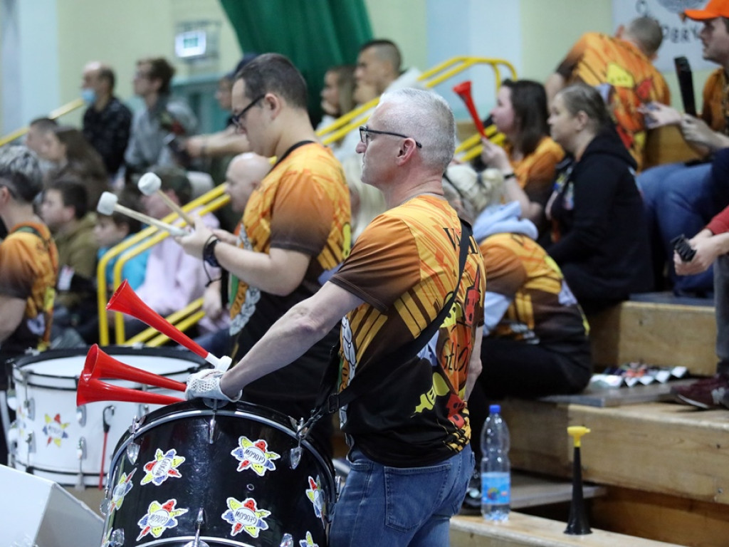 Przegrana w trzech setach przed własną publicznością [ZDJĘCIA]
