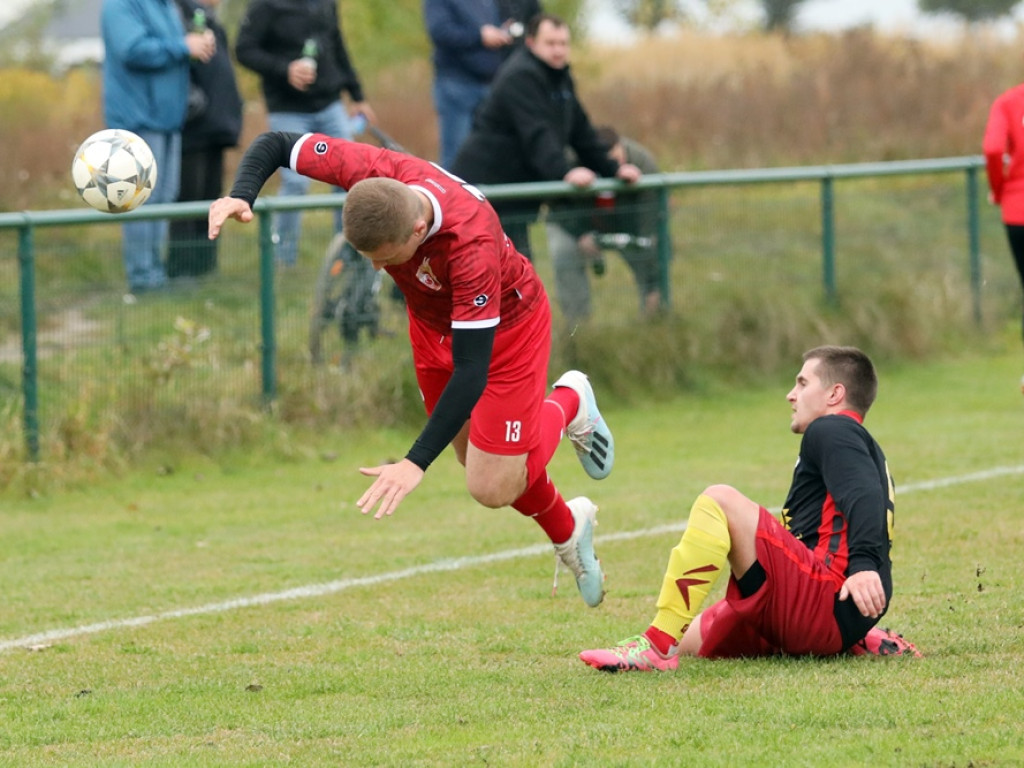 Nic nie zapowiadało takiej męczarni Płomienia Radwanice [ZDJĘCIA]
