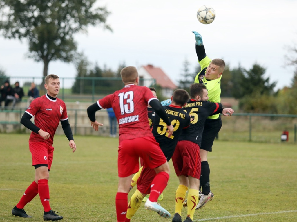 Nic nie zapowiadało takiej męczarni Płomienia Radwanice [ZDJĘCIA]