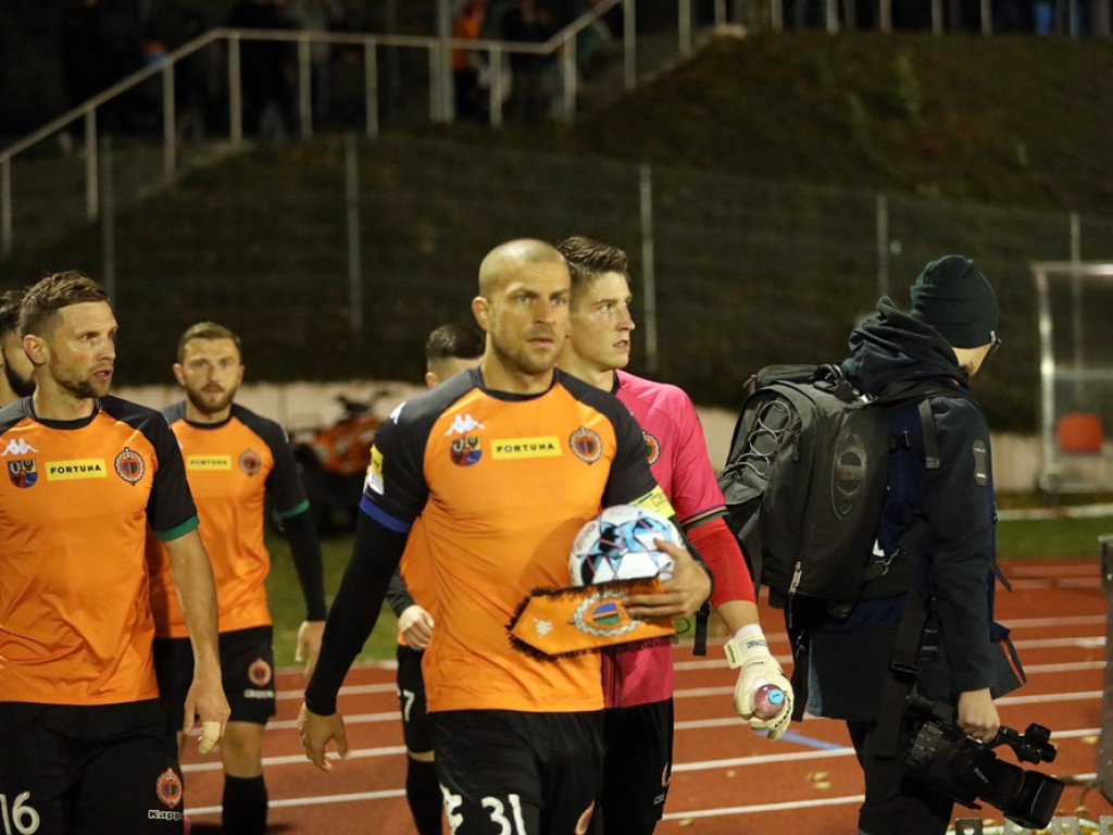 Derby na remis. Chrobry podzielił się punktami z Miedzią [ZDJĘCIA]