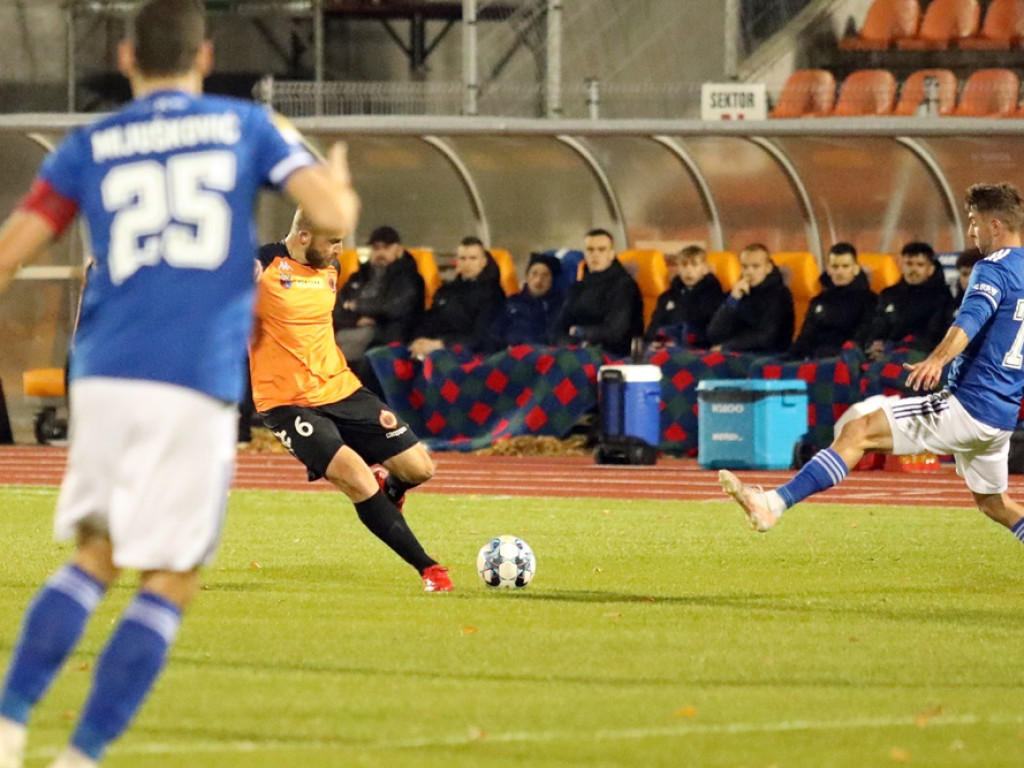 Derby na remis. Chrobry podzielił się punktami z Miedzią [ZDJĘCIA]