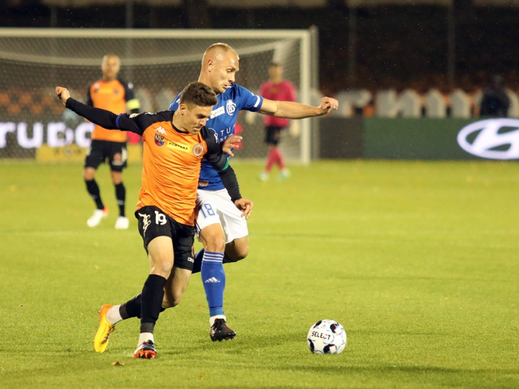 Derby na remis. Chrobry podzielił się punktami z Miedzią [ZDJĘCIA]