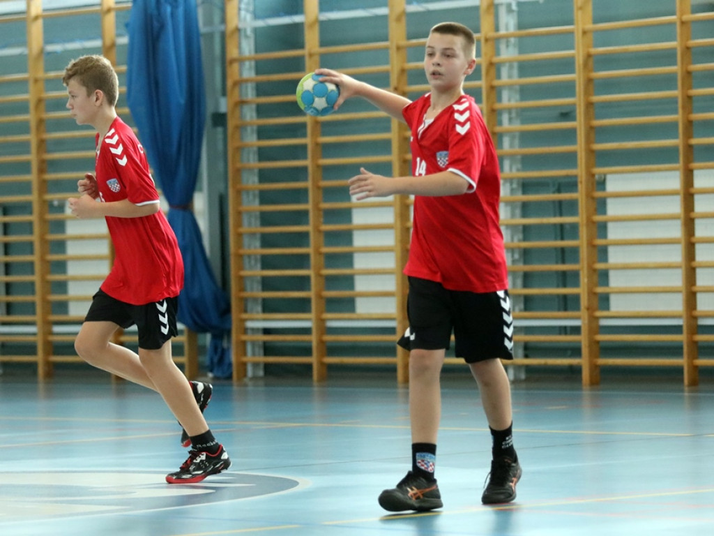 To był ich pierwszy turniej! Dzieci Chrobrego zagrały przed własną publicznością [ZDJĘCIA]