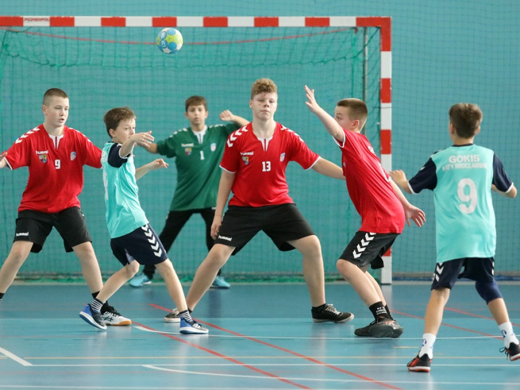 To był ich pierwszy turniej! Dzieci Chrobrego zagrały przed własną publicznością [ZDJĘCIA]