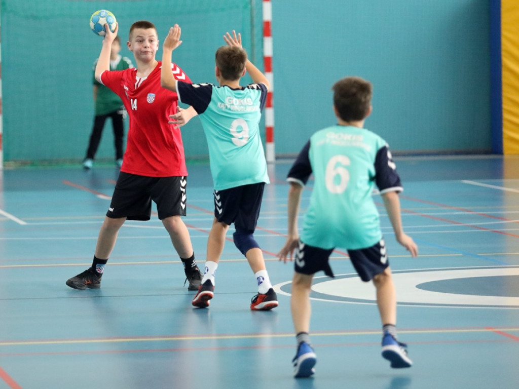 To był ich pierwszy turniej! Dzieci Chrobrego zagrały przed własną publicznością [ZDJĘCIA]