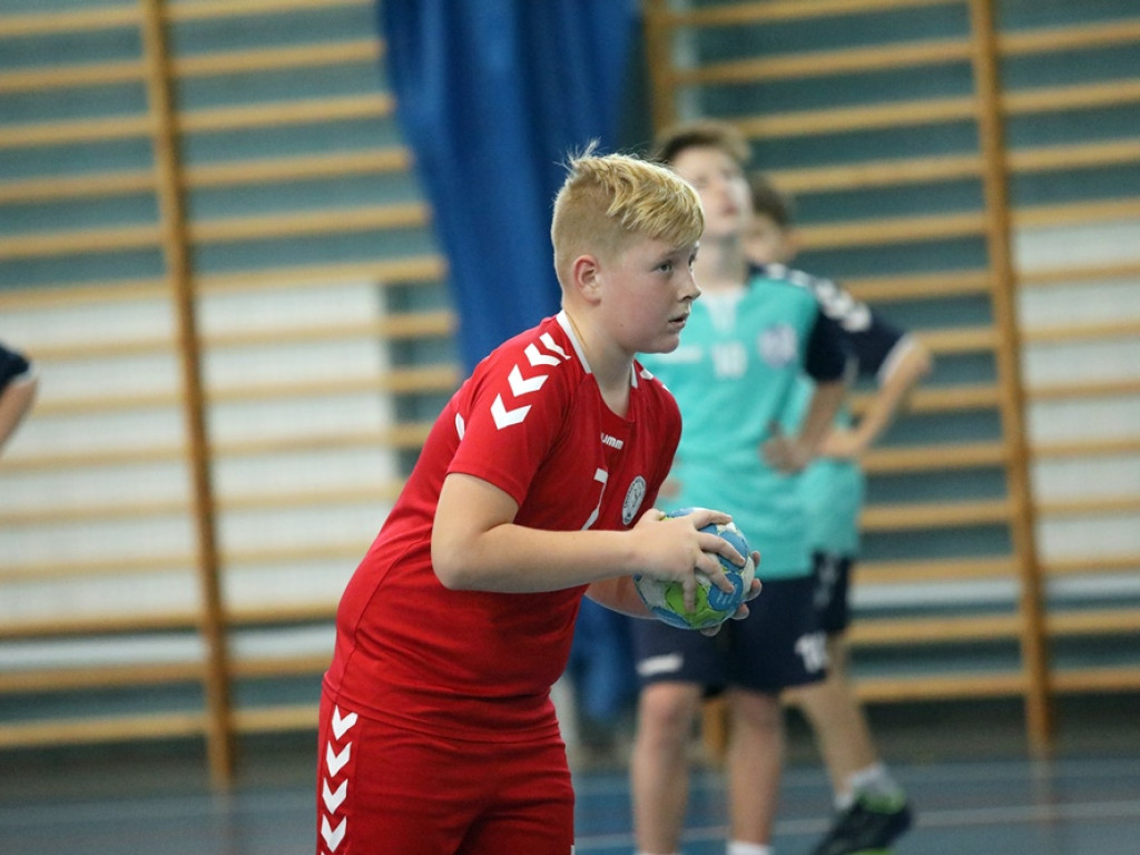 To był ich pierwszy turniej! Dzieci Chrobrego zagrały przed własną publicznością [ZDJĘCIA]