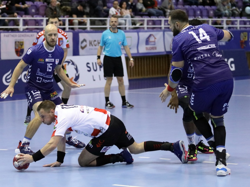 Piękny mecz Chrobrego! Wybrzeże pokonane [ZDJĘCIA]