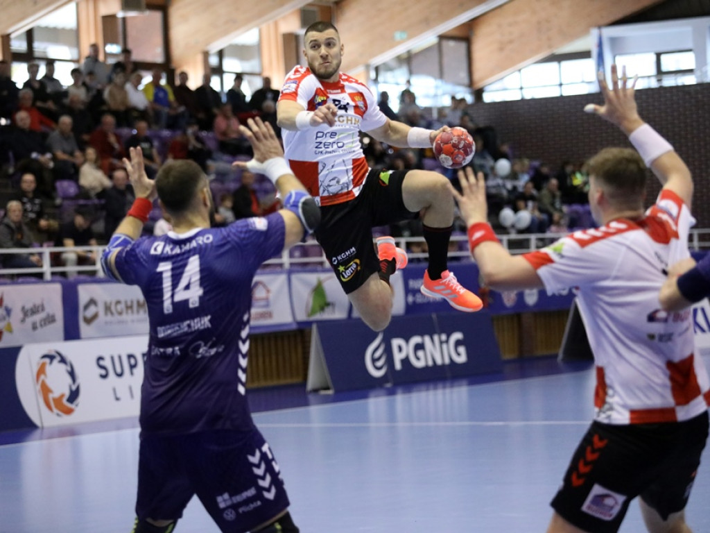 Piękny mecz Chrobrego! Wybrzeże pokonane [ZDJĘCIA]