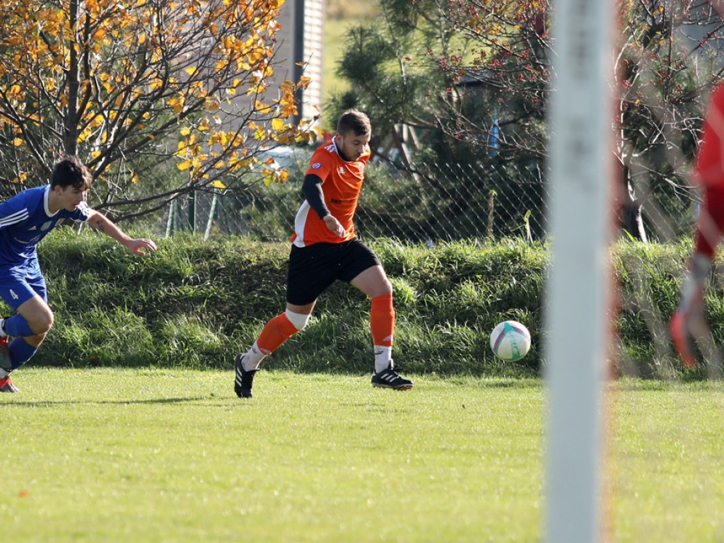 Wygrali mecz na szczycie i celują w awans do A-klasy [ZDJĘCIA]