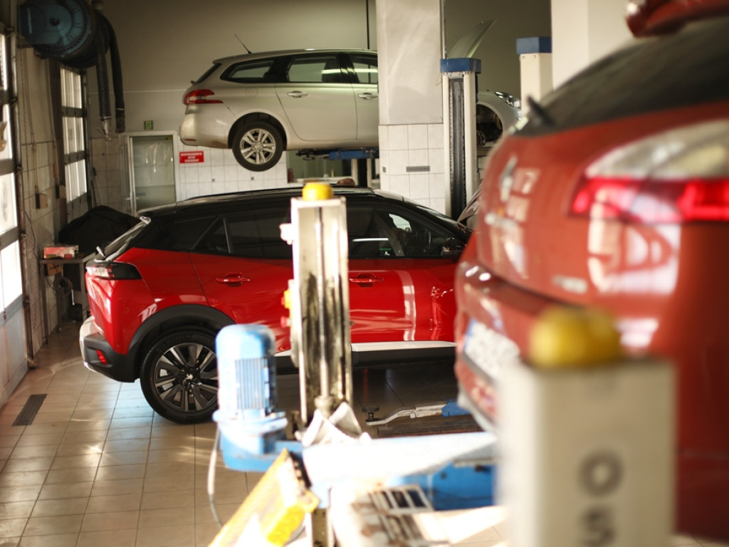 U nas naprawisz każde auto. Mamy 30-letnie doświadczenie na rynku