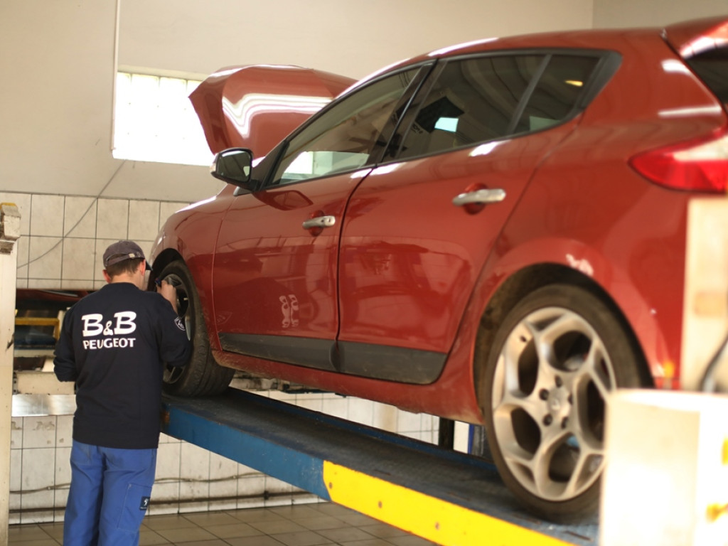 U nas naprawisz każde auto. Mamy 30-letnie doświadczenie na rynku