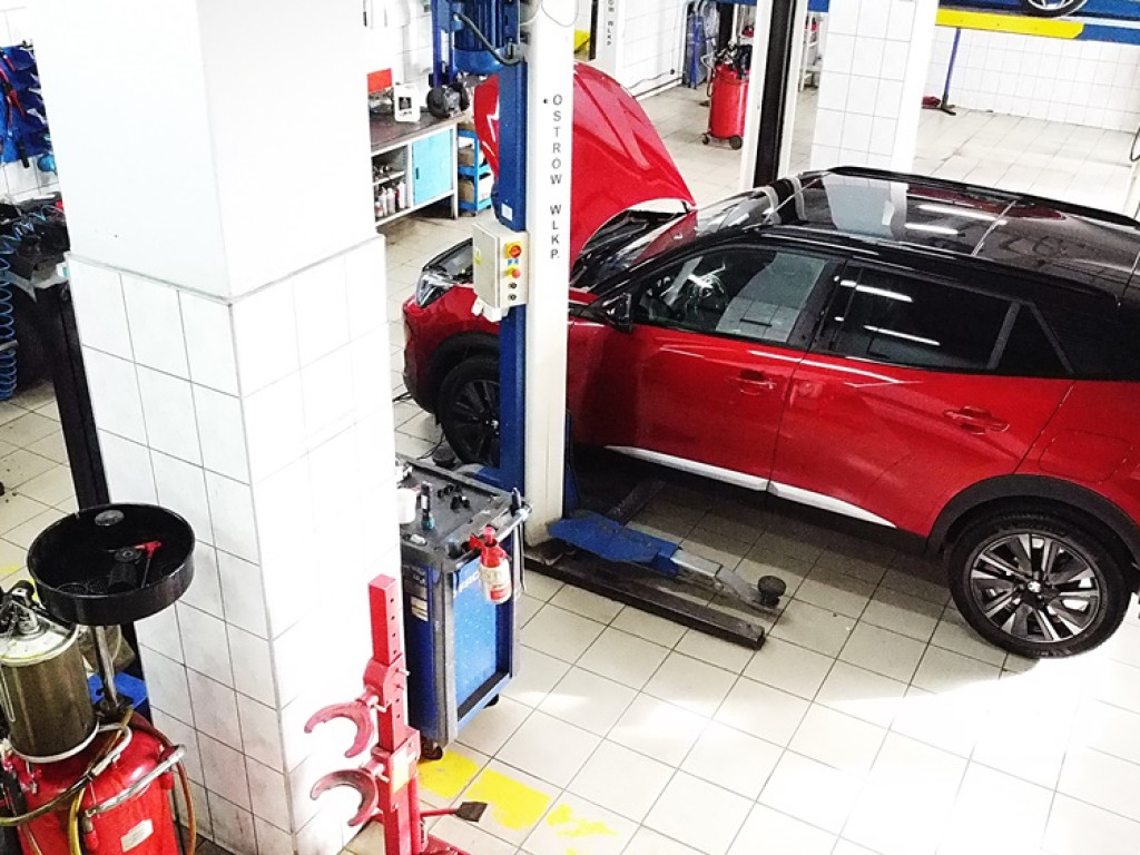 U nas naprawisz każde auto. Mamy 30-letnie doświadczenie na rynku