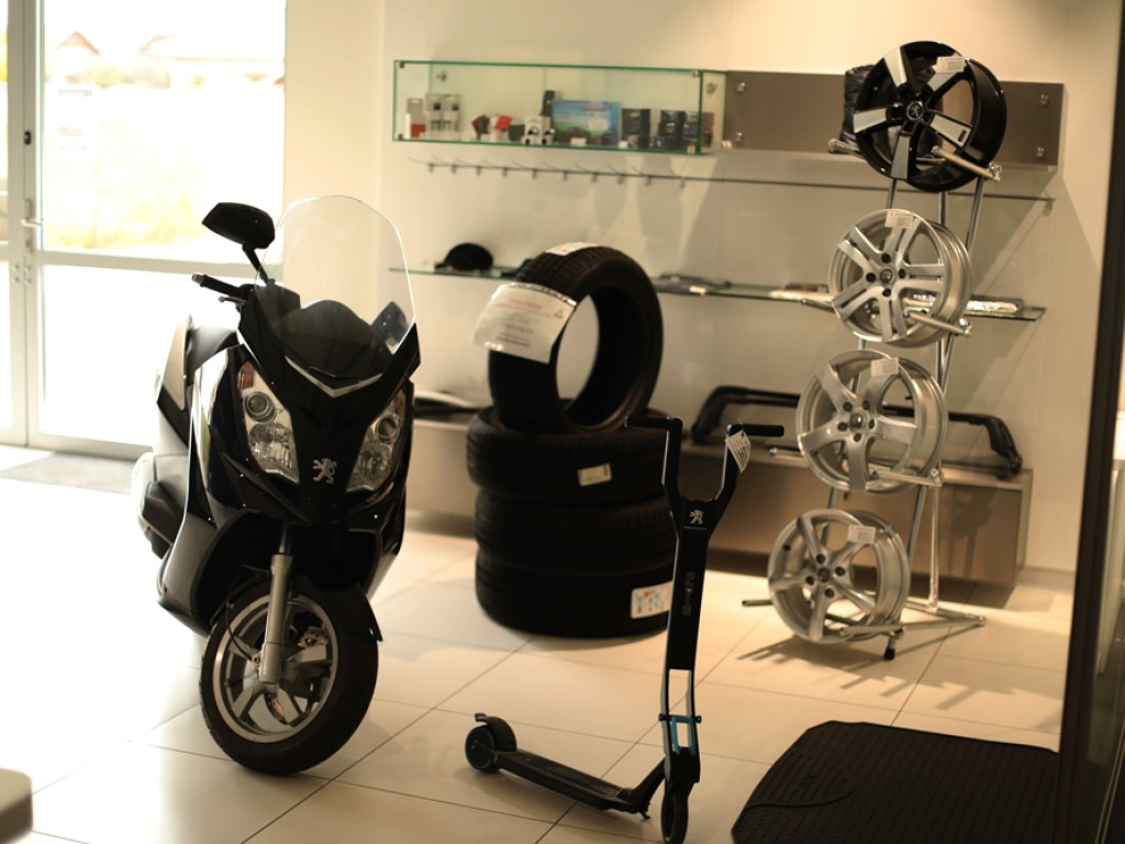 U nas naprawisz każde auto. Mamy 30-letnie doświadczenie na rynku