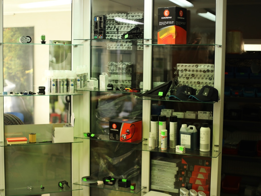 U nas naprawisz każde auto. Mamy 30-letnie doświadczenie na rynku