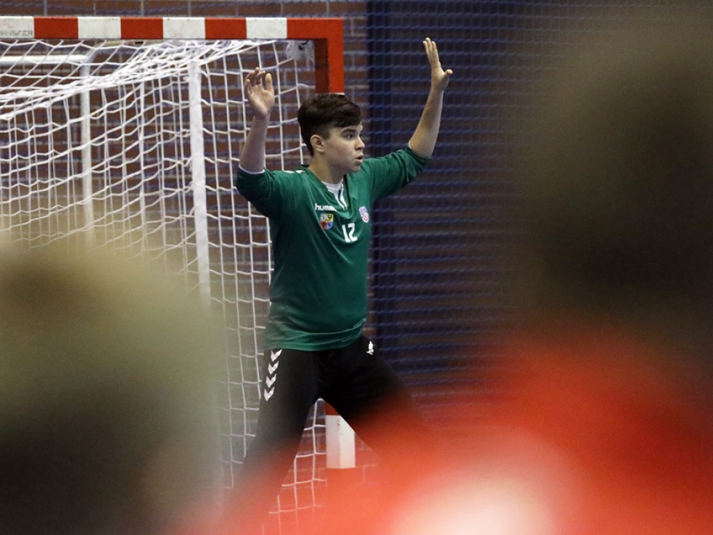 Julian Reszczyński rzucił aż 16 bramek! Juniorzy Chrobrego rozbili rywali