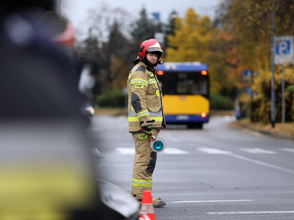 Wypadek! Wjechała na skrzyżowanie na czerwonym świetle! [ZDJĘCIA]