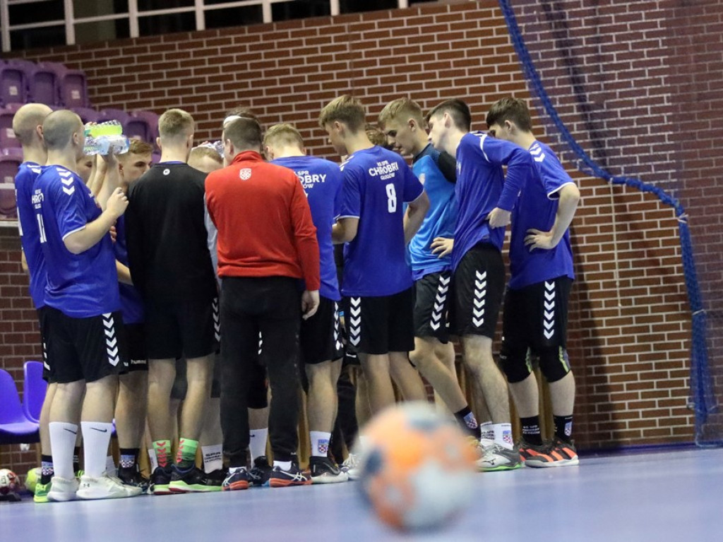 Juniorzy Chrobrego imponowali skutecznością [ZDJĘCIA]