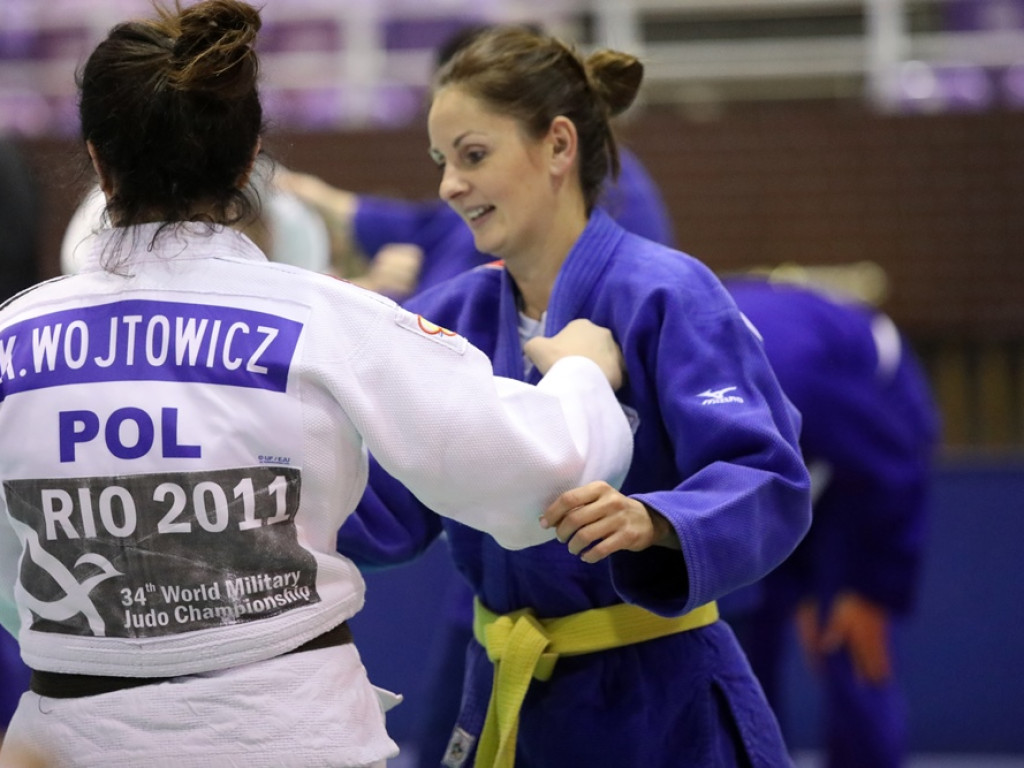 Wojskowi na macie. W Głogowie trwają duże zawody w judo [ZDJĘCIA]