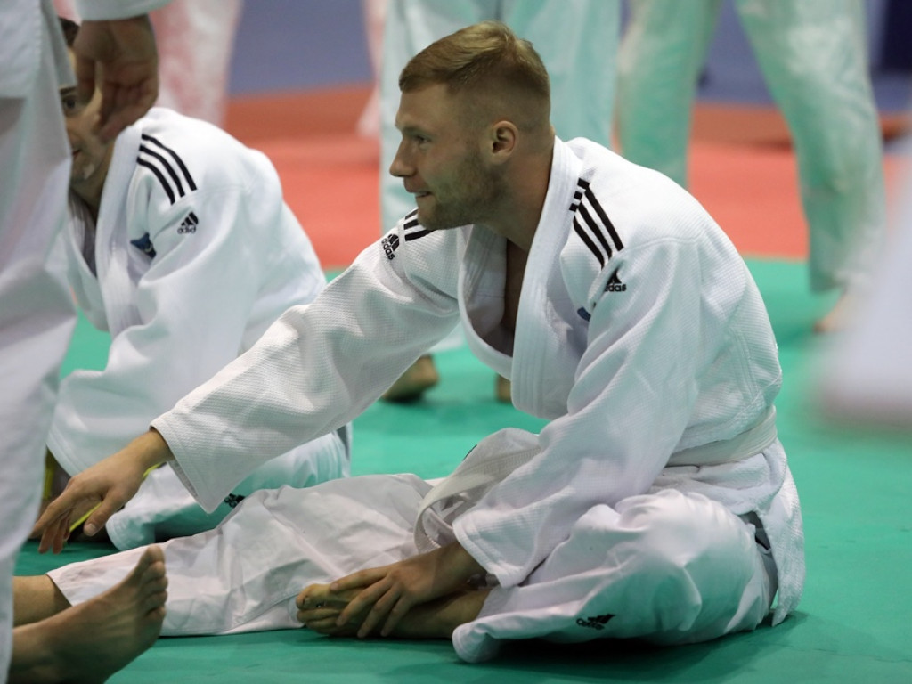 Wojskowi na macie. W Głogowie trwają duże zawody w judo [ZDJĘCIA]