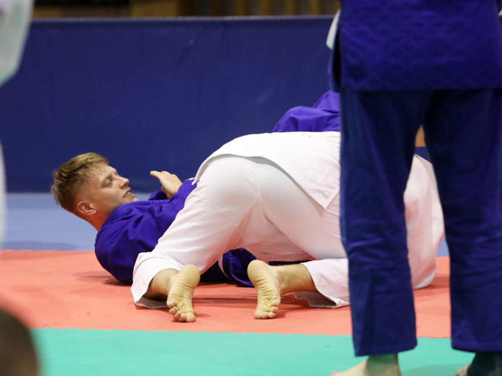Wojskowi na macie. W Głogowie trwają duże zawody w judo [ZDJĘCIA]