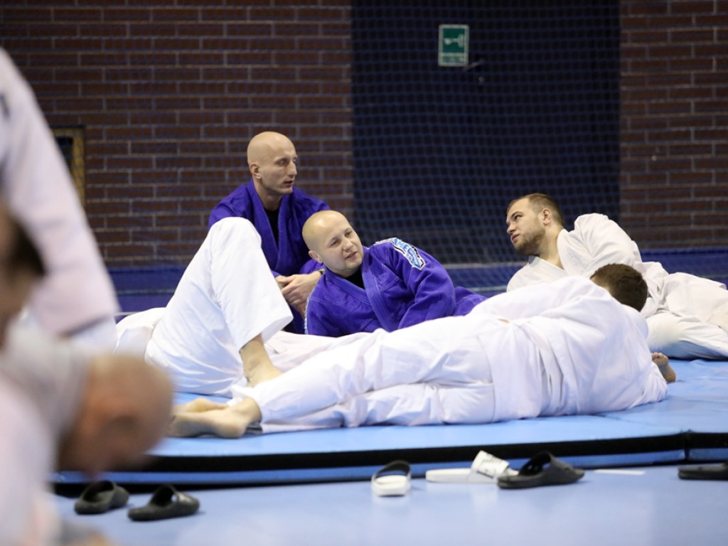 Wojskowi na macie. W Głogowie trwają duże zawody w judo [ZDJĘCIA]