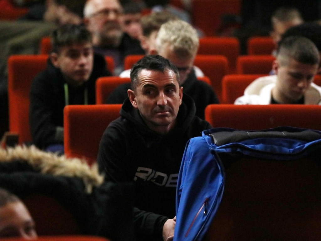 Młodzi głogowianie pokazali z mistrzem gest Kozakiewicza. Olimpijczyk w Głogowie [ZDJĘCIA]