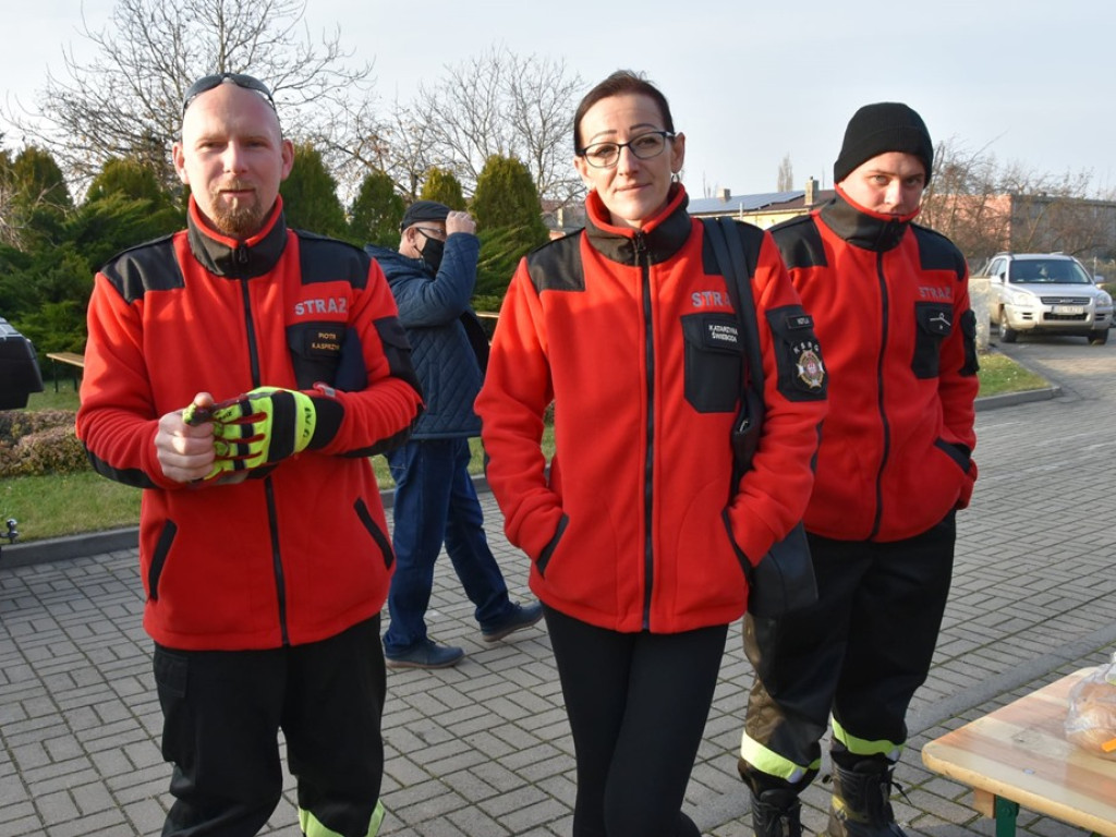 Patriotycznie w Kotli. Mieszkańcy zorganizowali zbiórkę dla pani Doroty [ZDJĘCIA]