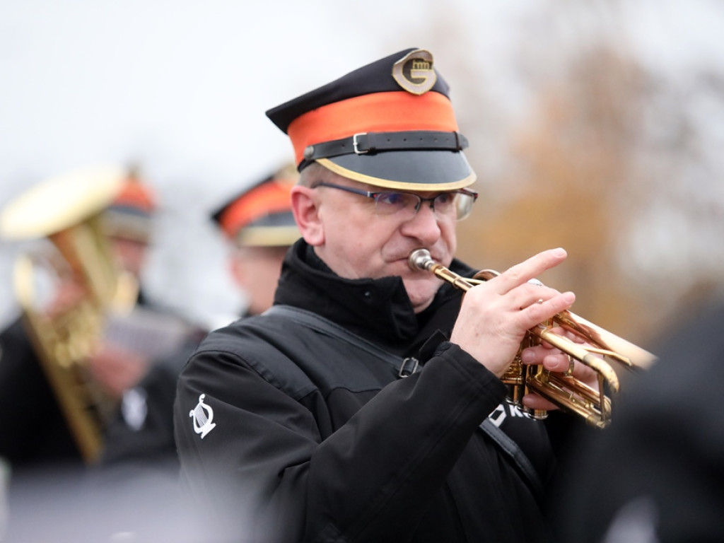 Na rondzie zagrała nawet Zakładowa Orkiestra Dęta Huty Miedzi Głogów [ZDJĘCIA]