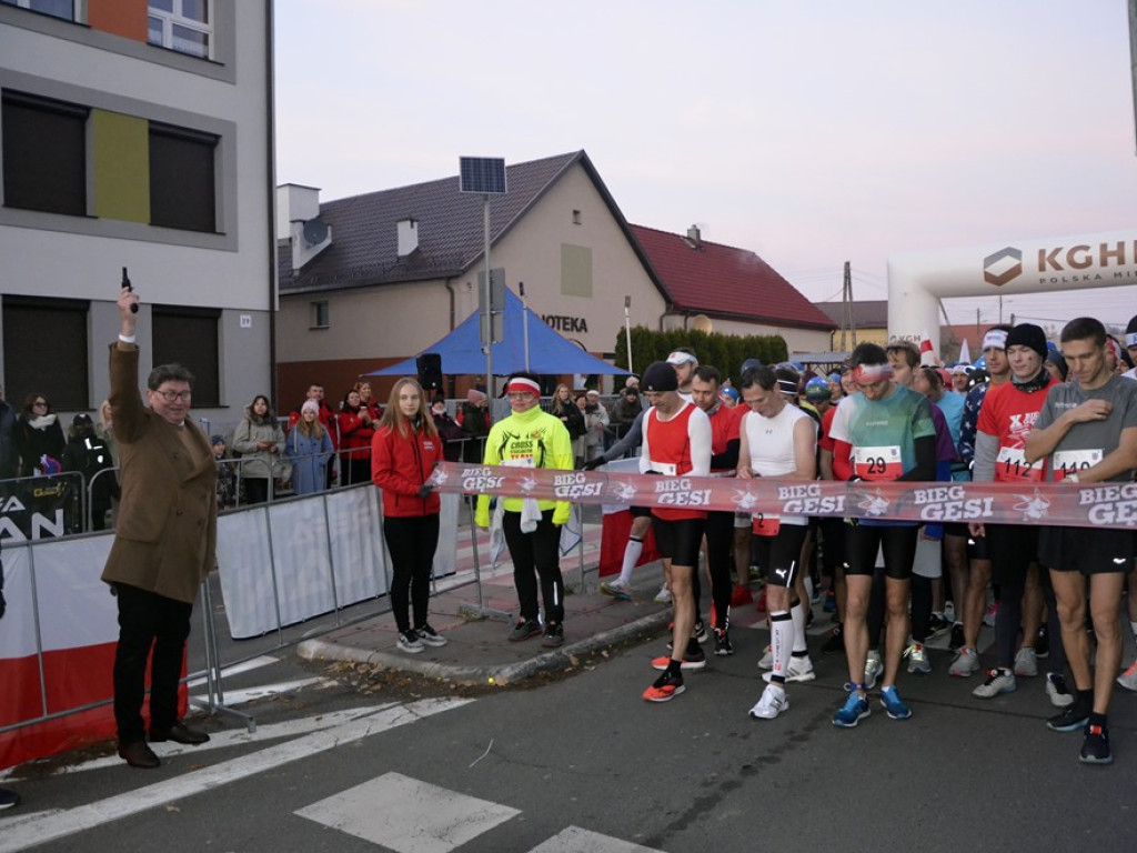 Patriotycznie, sportowo i kulinarnie -pięknie gmina  Jerzmanowa świętowała 103. rocznicę odzyskania niepodległości przez Polskę [ZDJĘCIA]