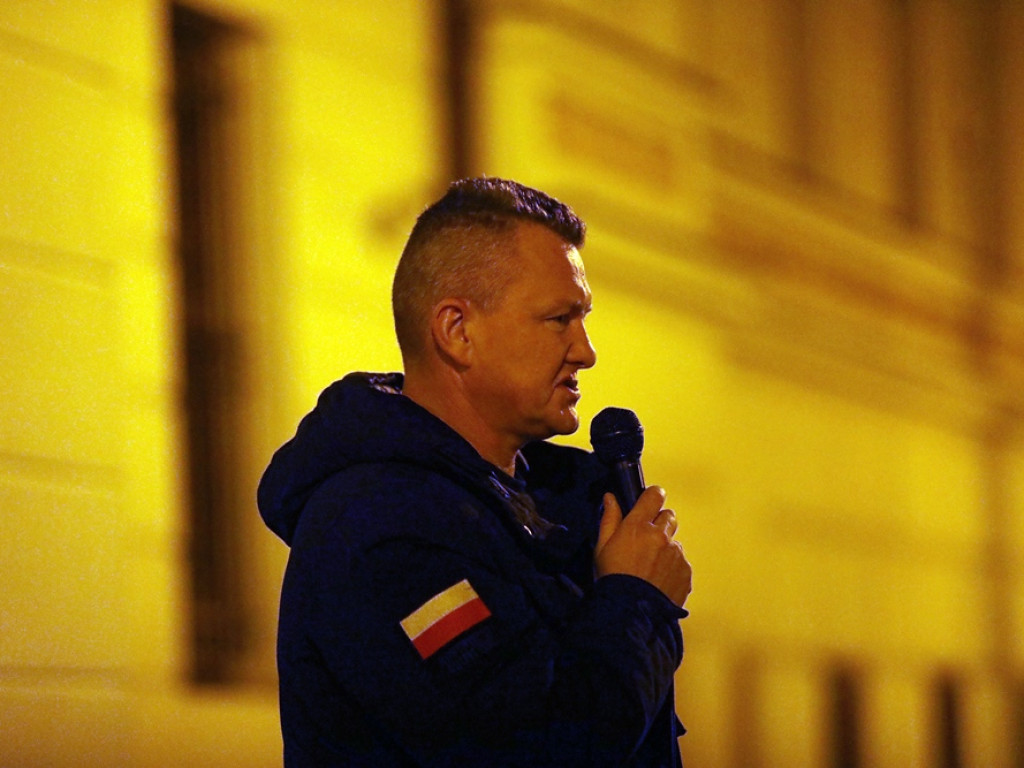 Solidarni ze służbami mundurowymi. 