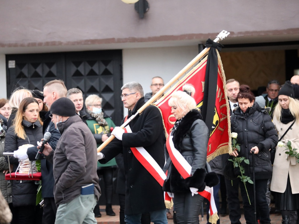 Byli bliscy i przyjaciele. A ksiądz zdradził o co Damian Piątek poprosił go przed śmiercią [ZDJĘCIA]