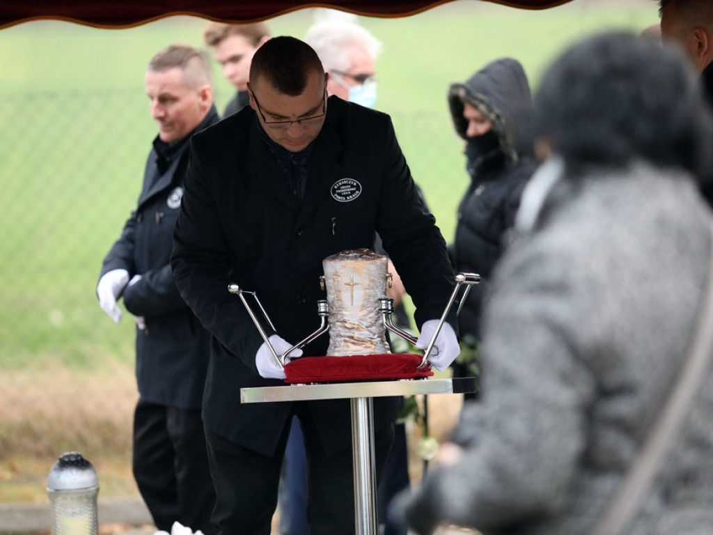 Byli bliscy i przyjaciele. A ksiądz zdradził o co Damian Piątek poprosił go przed śmiercią [ZDJĘCIA]