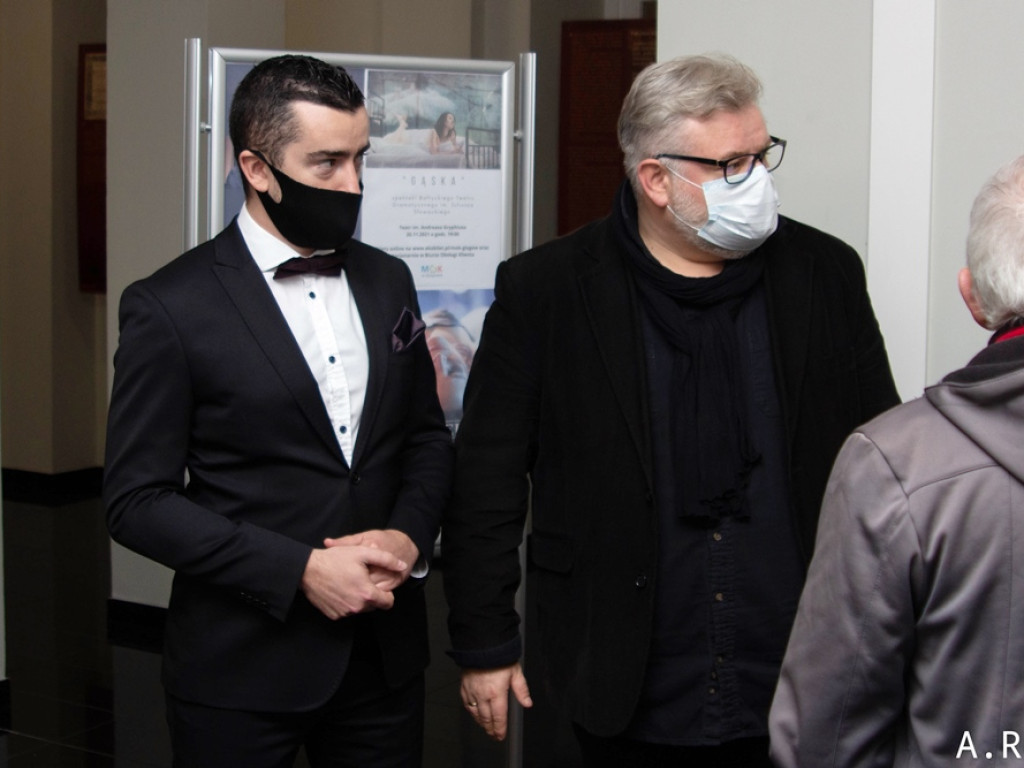 Drugie urodziny teatru. Widownia wypełniła się niemal po brzegi [ZDJĘCIA]