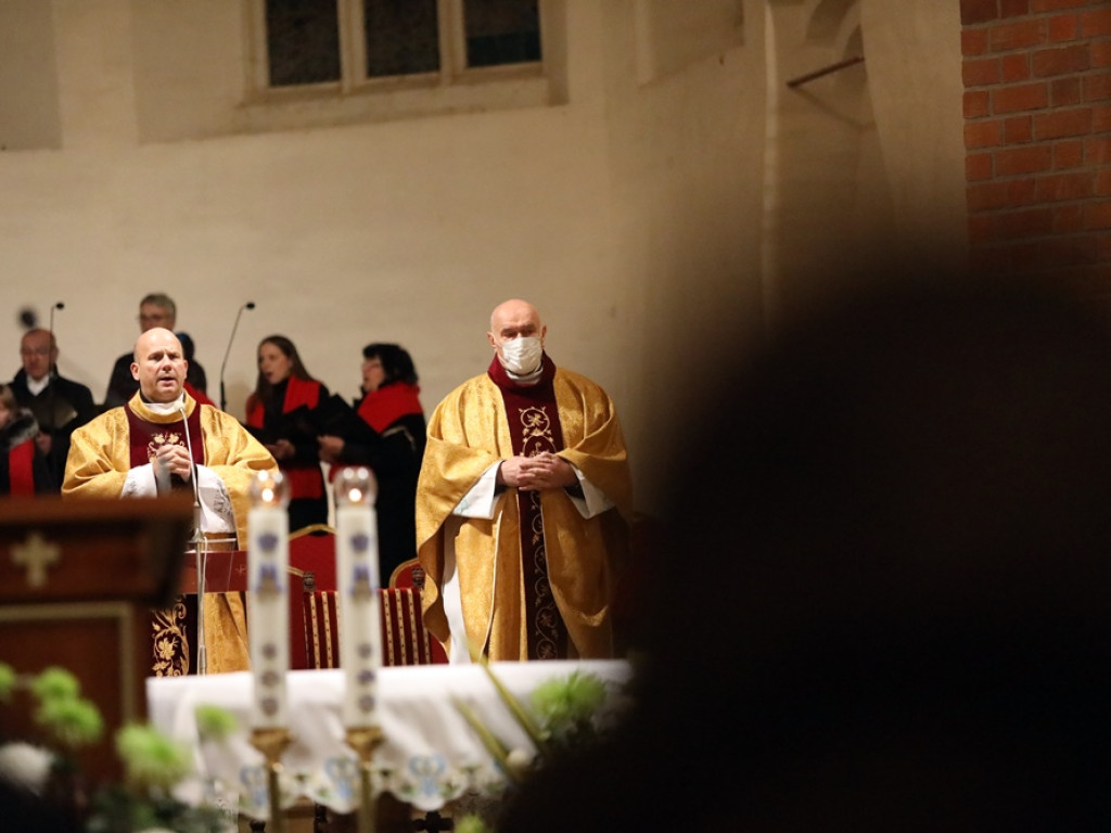 Odsłonili pamiątkową tablicę i modlili się w intencji księdza Janusza Malskiego [ZDJĘCIA]