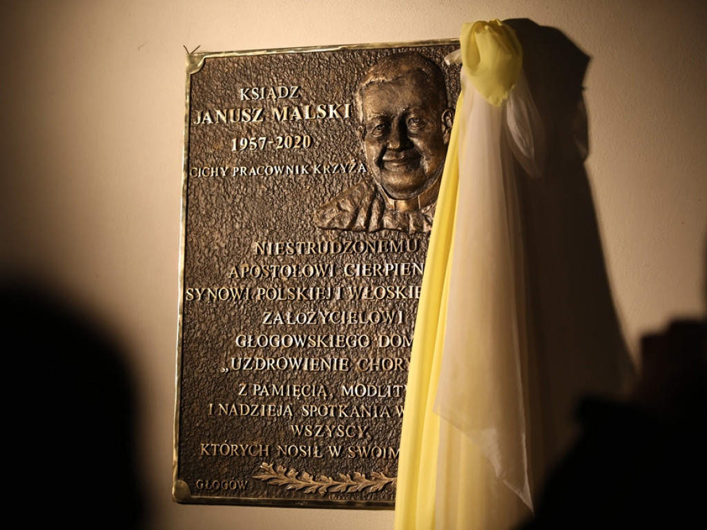 Odsłonili pamiątkową tablicę i modlili się w intencji księdza Janusza Malskiego [ZDJĘCIA]