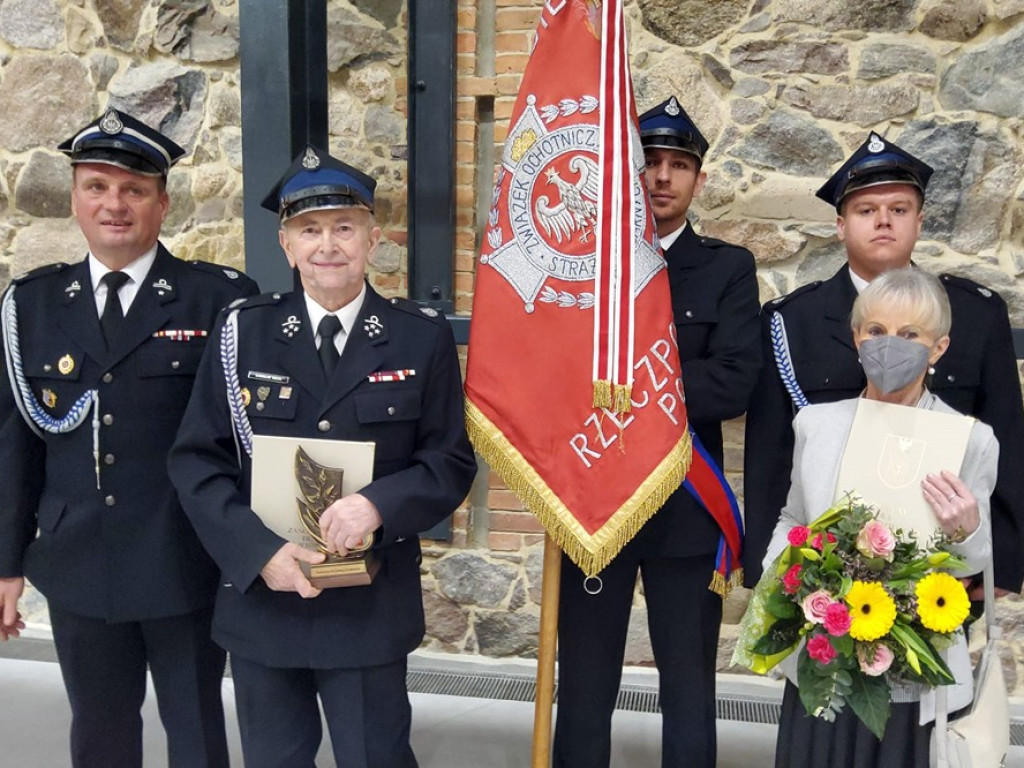 Zasłużeni dla gminy Jerzmanowa otrzymali wyróżnienia [ZDJĘCIA]