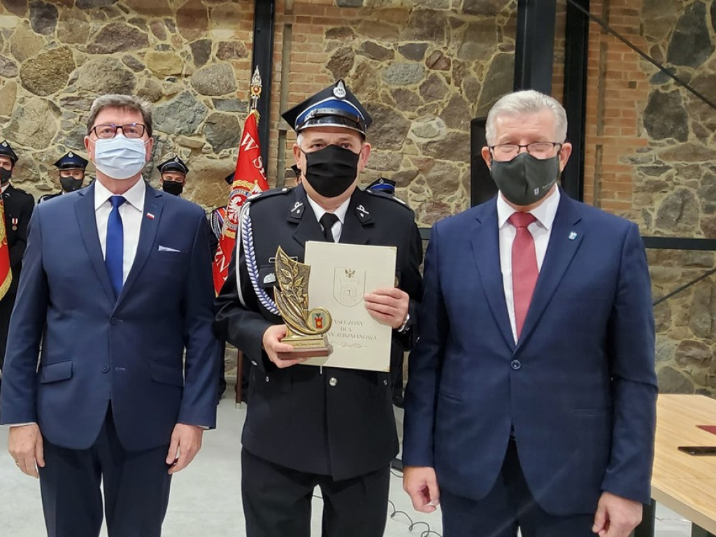 Zasłużeni dla gminy Jerzmanowa otrzymali wyróżnienia [ZDJĘCIA]