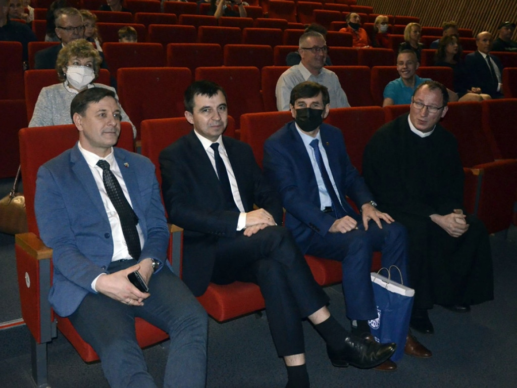 Uroczysta gala z okazji 10-lecia działalności Głogowskiego Stowarzyszenia 