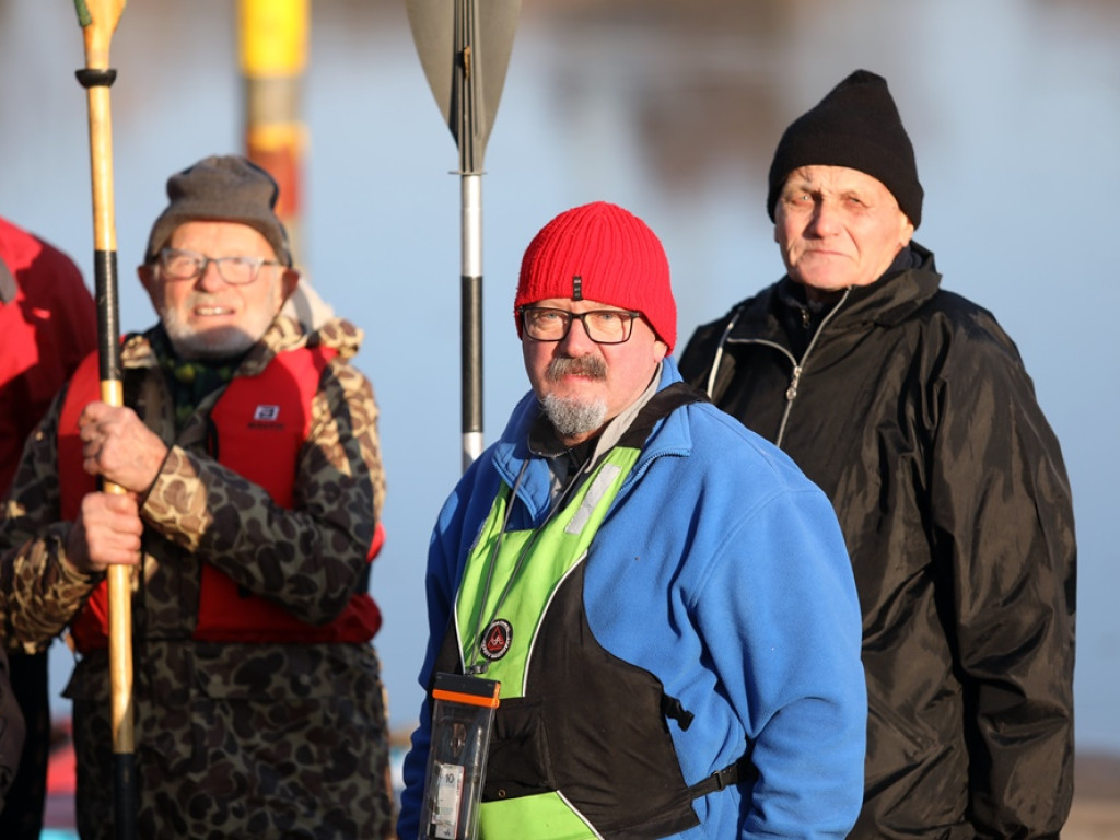 Pogoda im dopisała. Kontynuują tradycję tego kajakarskiego spływu [ZDJĘCIA]