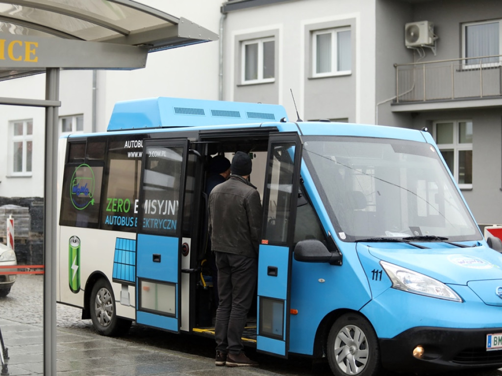 Testują elektryczny autobus w Grębocicach. Ile kosztuje?